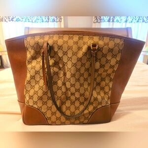 Authentic Gucci GG Large tote bag Leather and Canvas with zipper top close